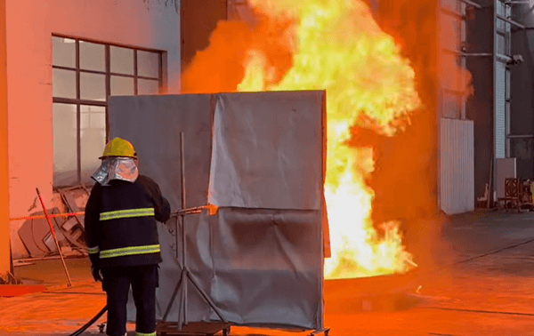 3% FFFP Spumă Concentrat Ulei Test de foc în tigaie: Focul stins în 1 min 15 sec